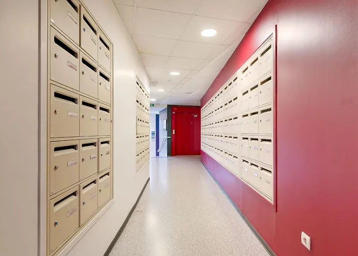 19 - Le Lokup - Wifi - Proche Tram * Реймс